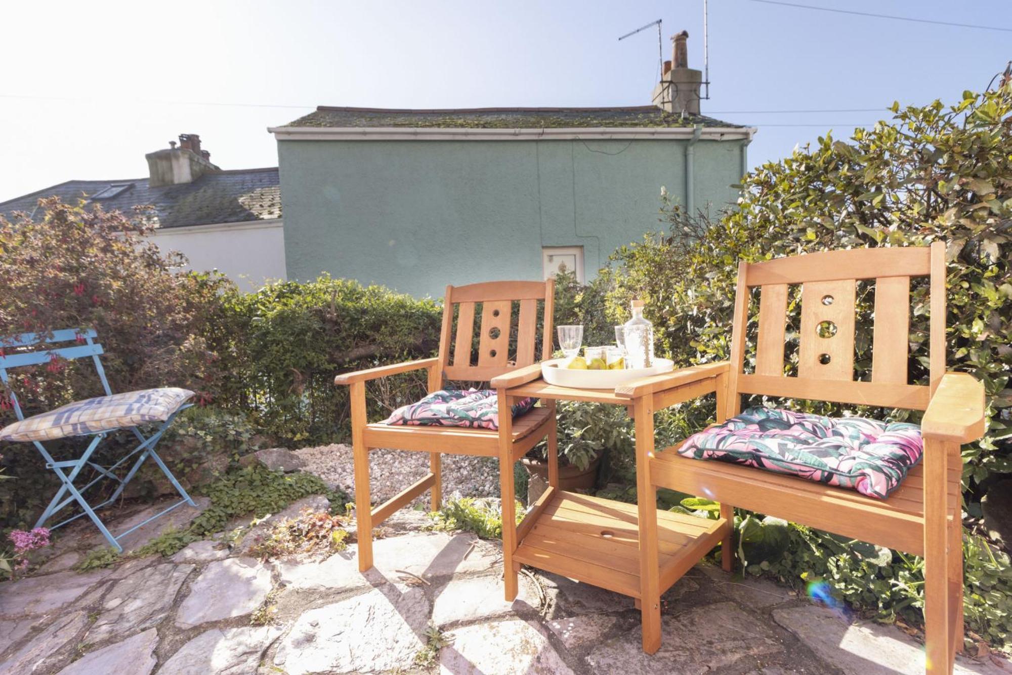 Gerry'S Cottage บริกแซม ภายนอก รูปภาพ
